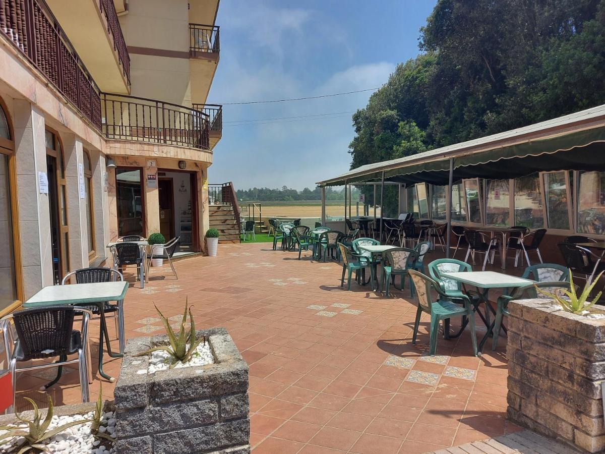 Hotel Villa Isla Plana Esterno foto